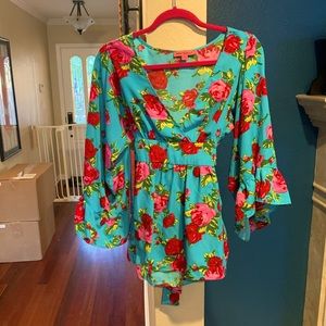 Betsey Johnson blue floral tunic top